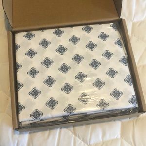 Amazon TwinXL microfiber sheet set - NWT